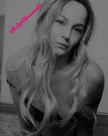 OnlyFans cuenta thatgirldownunder header 2