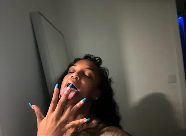 OnlyFans cuenta loveleapie avatar 1
