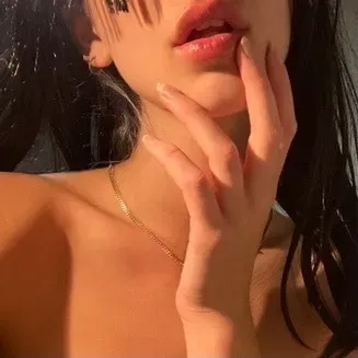 OnlyFans cuenta alix_may_19 avatar 1
