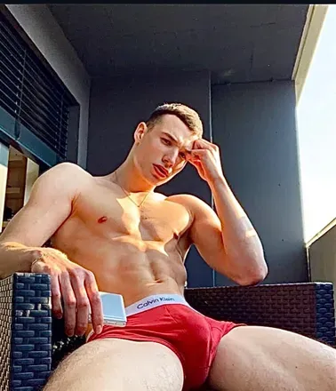 OnlyFans account  johnieofficiall header 2