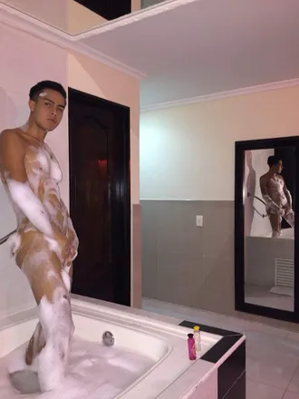 OnlyFans account  alejandro1245 header 2