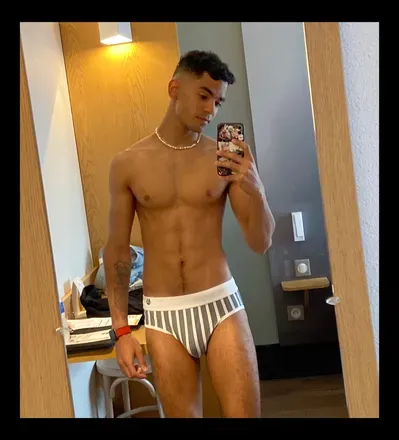 OnlyFans cuenta cubanteen19 avatar 1