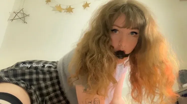 OnlyFans cuenta daisy-loves-you header 2