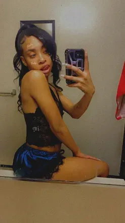 OnlyFans cuenta freakkyt_raelyn avatar 1