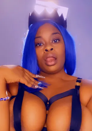 OnlyFans cuenta blue-cinnamon header 2
