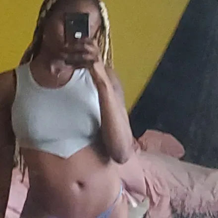 OnlyFans account  lunaa_bellaa avatar 1