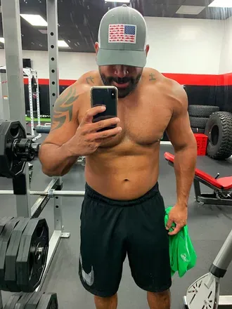 OnlyFans cuenta muscleshrugs avatar 1