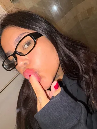 OnlyFans account  psychosharon avatar 1