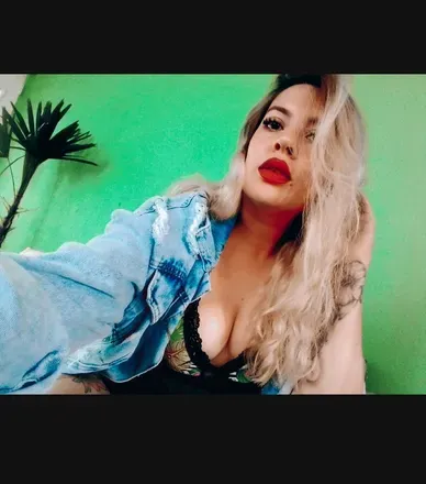 OnlyFans cuenta exoticalphagirl header 2
