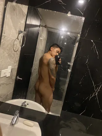 OnlyFans account  thiago_cs avatar 1