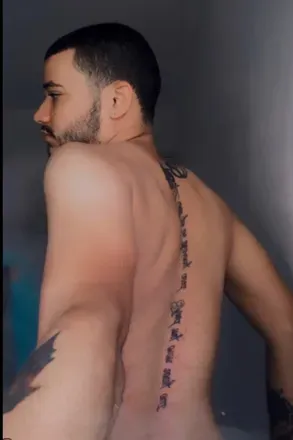 OnlyFans cuenta purolatino0794 avatar 1
