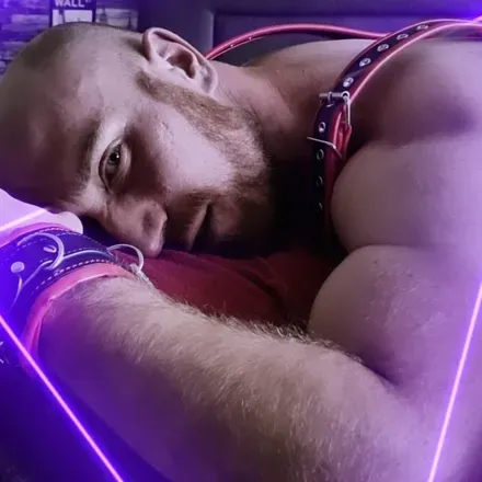 OnlyFans account  gingermuscle92 avatar 1