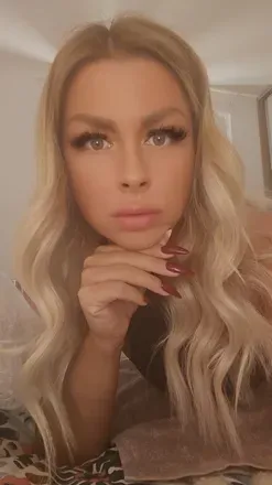 OnlyFans cuenta wet_barbie avatar 1