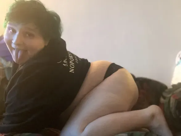 OnlyFans cuenta helms-a-mess header 2