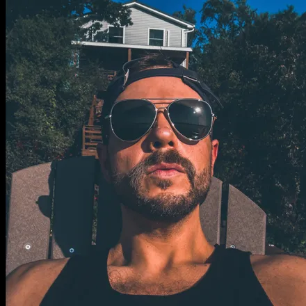 OnlyFans cuenta goldlion header 2