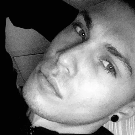 OnlyFans account  makeouthill00 header 2