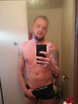 OnlyFans cuenta throbbing4you avatar 1