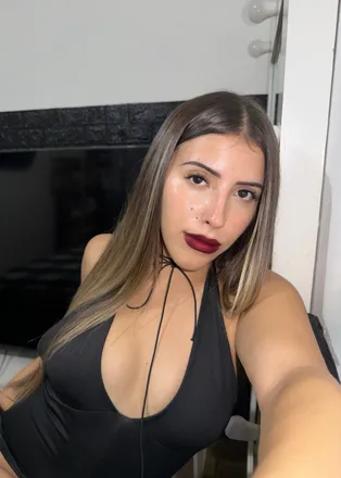 OnlyFans cuenta divinee_e header 2
