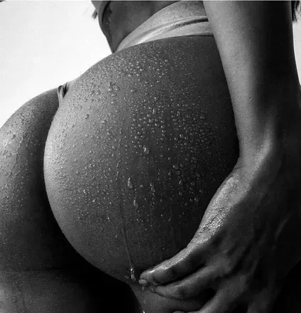 OnlyFans cuenta caarolinaortega header 2