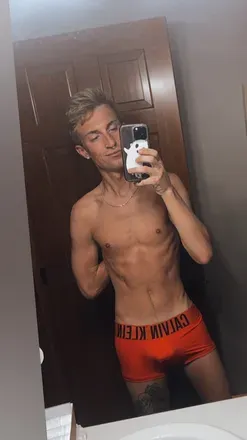 OnlyFans cuenta kazz8 avatar 1