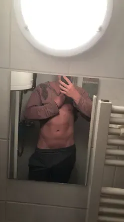 OnlyFans account  mcfly01 avatar 1