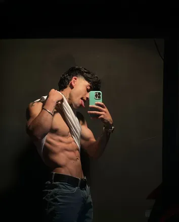 OnlyFans cuenta jimmypinzon avatar 1