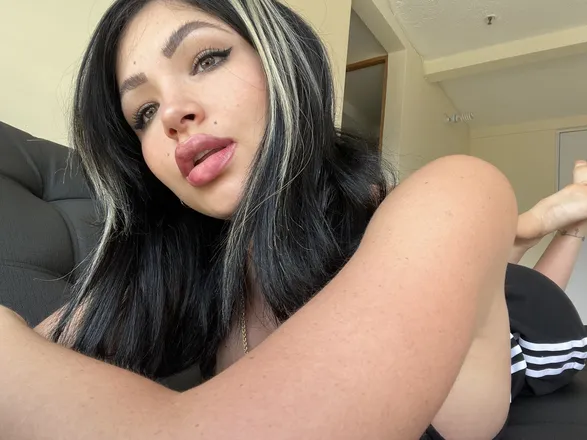 OnlyFans cuenta marilynmejia97 header 2
