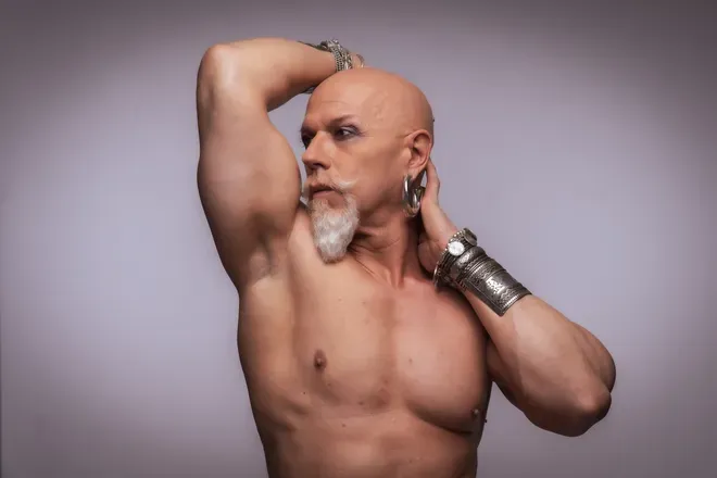 OnlyFans cuenta vikingoblond header 2