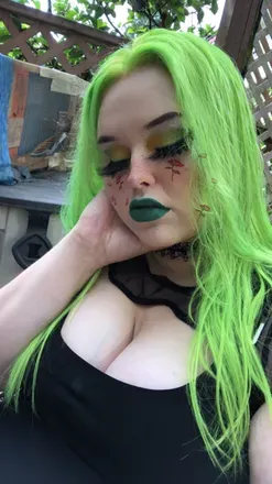 OnlyFans account  greenwitchgoth avatar 1