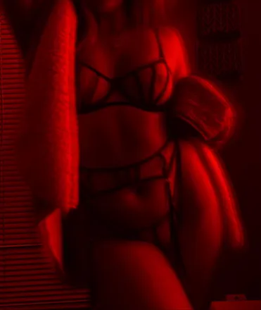 OnlyFans cuenta jenjulien header 2