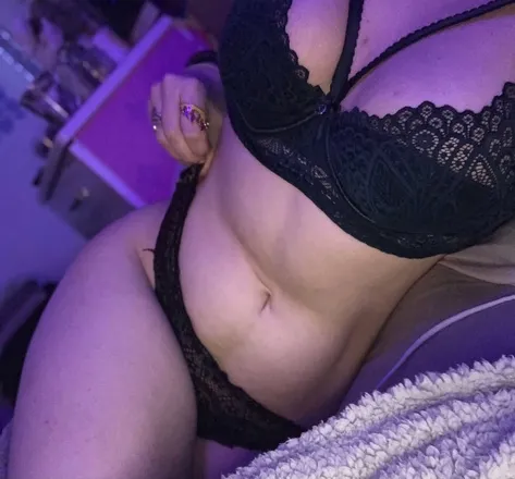OnlyFans cuenta blooblondie27 header 2
