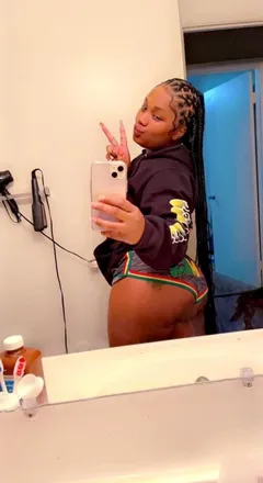 OnlyFans cuenta secretpanties28 header 2