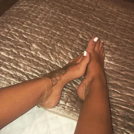 OnlyFans account  stocksandfeet avatar 1