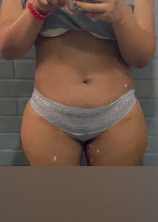 OnlyFans account  caneladeluzmorena header 2