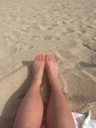 OnlyFans cuenta kissmiifeet header 2