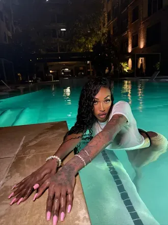 OnlyFans cuenta baggyaltiffxxx header 2