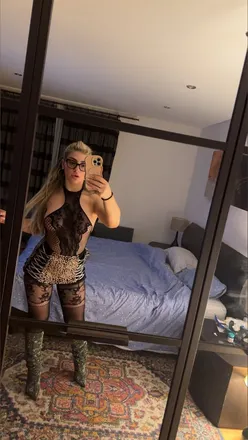 OnlyFans cuenta hotbarbie10 header 2