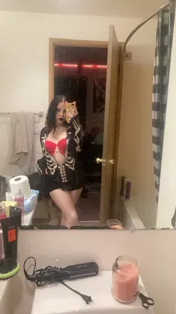 OnlyFans cuenta chxrrybomb2 avatar 1