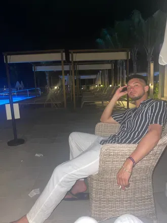 OnlyFans account  gullyguymass avatar 1