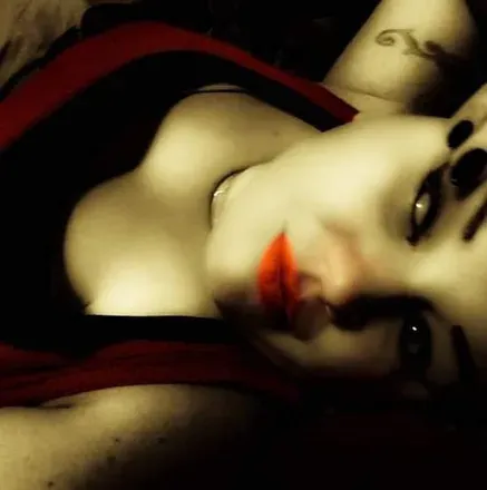 OnlyFans account  lyllythyna header 2