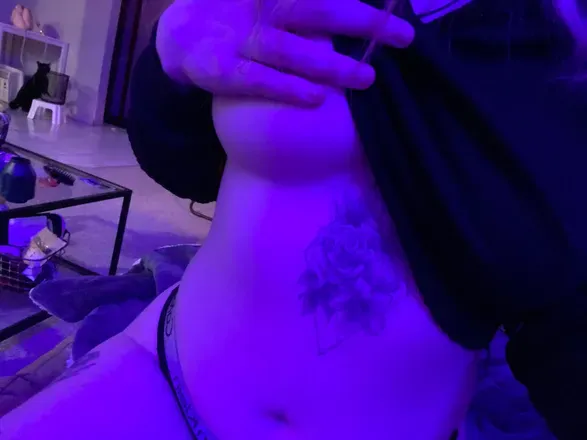 OnlyFans cuenta kvtiekat avatar 1