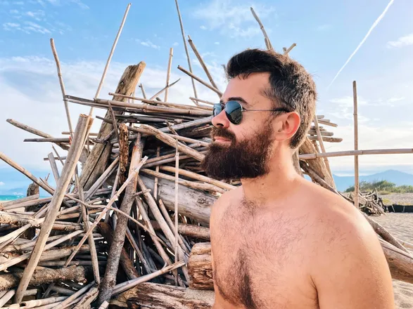 OnlyFans cuenta rayan_bearded header 2