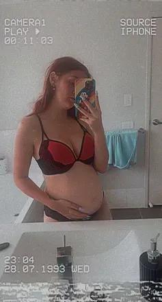 OnlyFans cuenta brezzygirl header 2