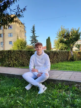 OnlyFans cuenta robert528 header 2