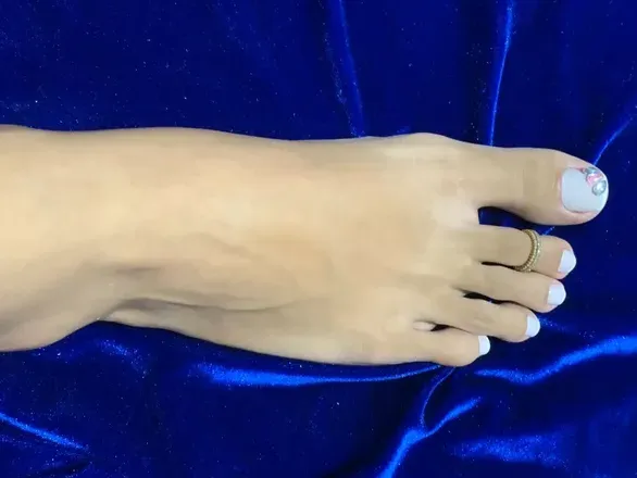 OnlyFans cuenta bella.donna19 header 2