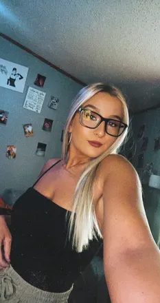 OnlyFans cuenta minnie_hall18 avatar 1