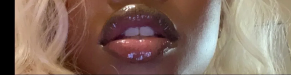 OnlyFans cuenta goldenyamz header 2