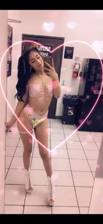 OnlyFans account  itsadora avatar 1