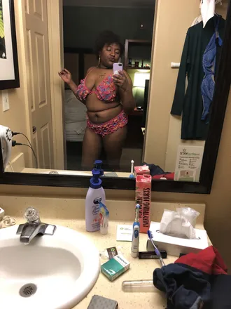 OnlyFans account  pamiila.l.iisley header 2