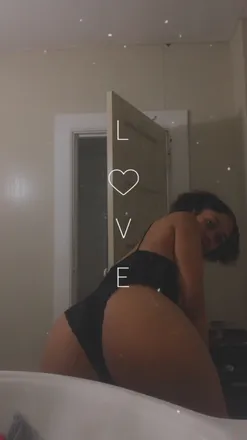 OnlyFans account  dipped_inbeauty header 2